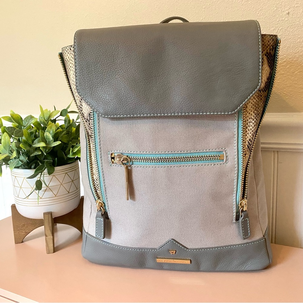Kelly Wynne Bon Voyage Backpack